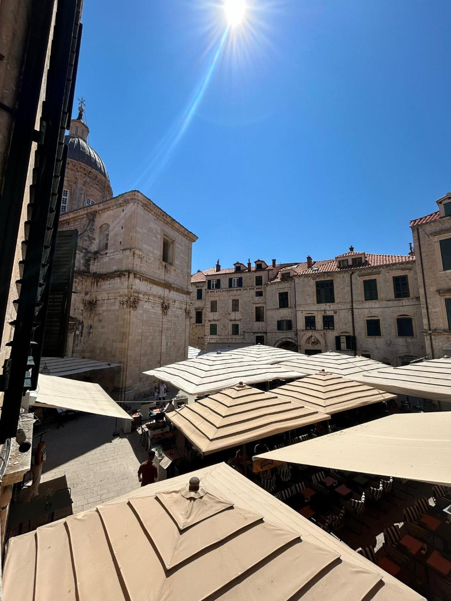 Square * Dubrovnik
